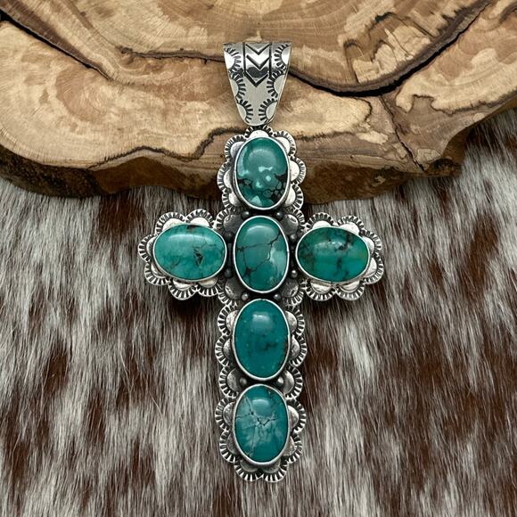 FEDERICO JIMENEZ Sterling Silver & Natural Dreamy Green Turquoise Cross Pendant - Picture 1 of 3
